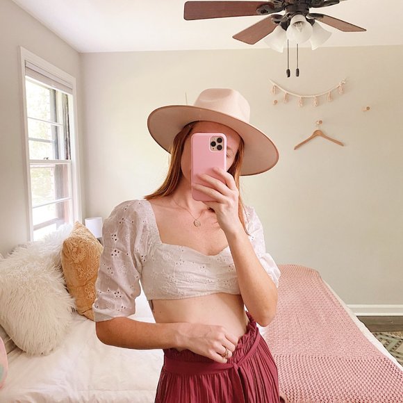 Princess Polly Tops - Princess Polly White Floral Eyelet Crop Top